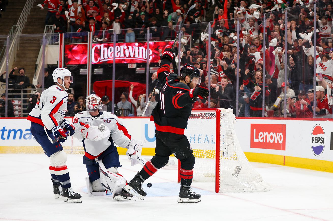 NHL: MAY 12 Stanley Cup Playoffs 2nd Round Capitals at Hurricanes