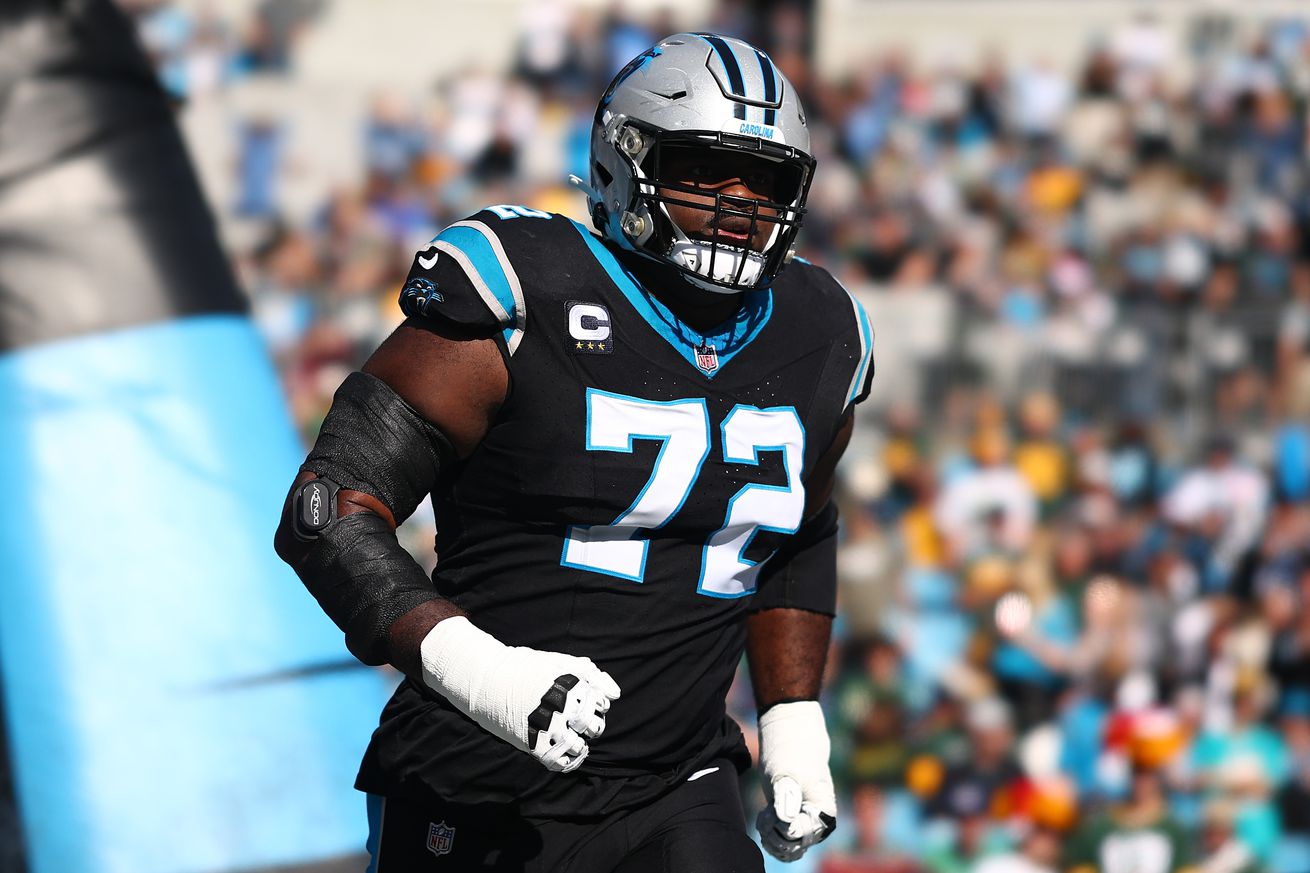 Green Bay Packers v Carolina Panthers