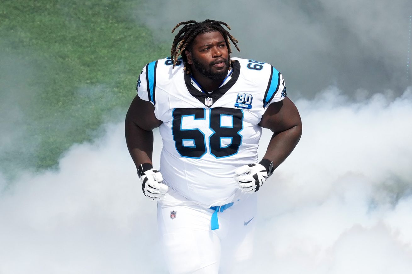 Los Angeles Chargers v Carolina Panthers