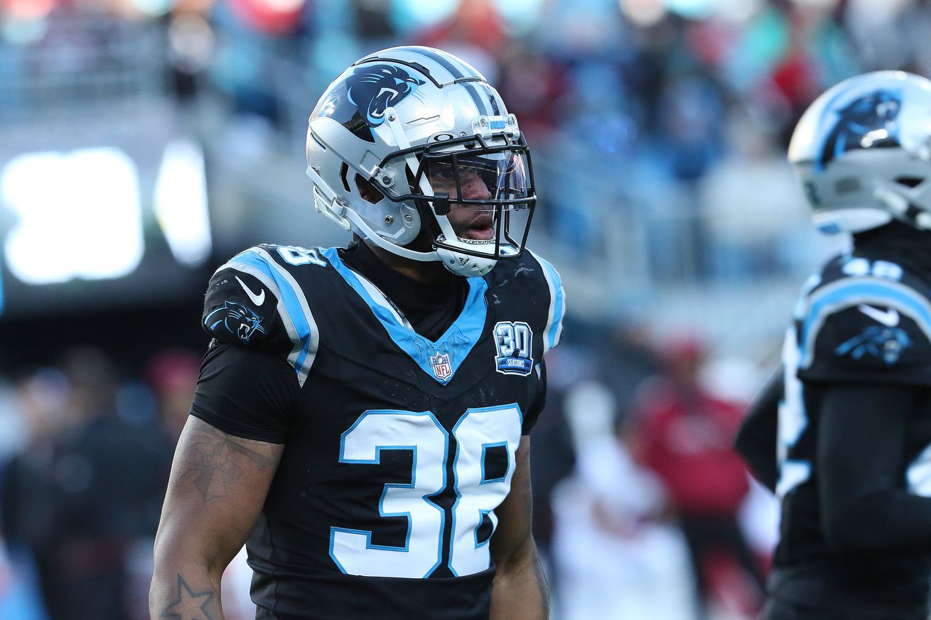 NFL: DEC 22 Cardinals at Panthers