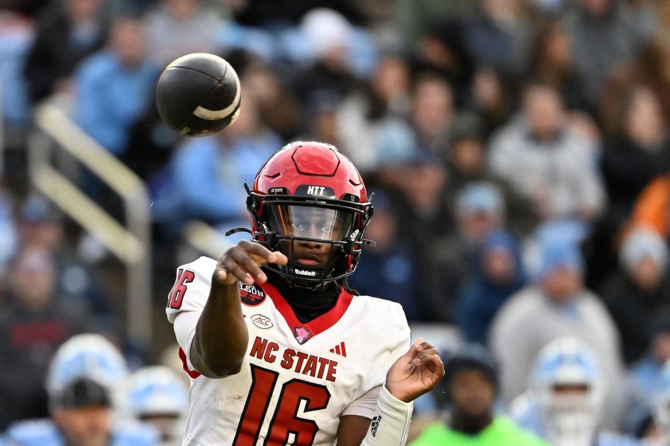 NCAA Football: North Carolina State at North Carolina